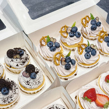 Load image into Gallery viewer, cupcakes
