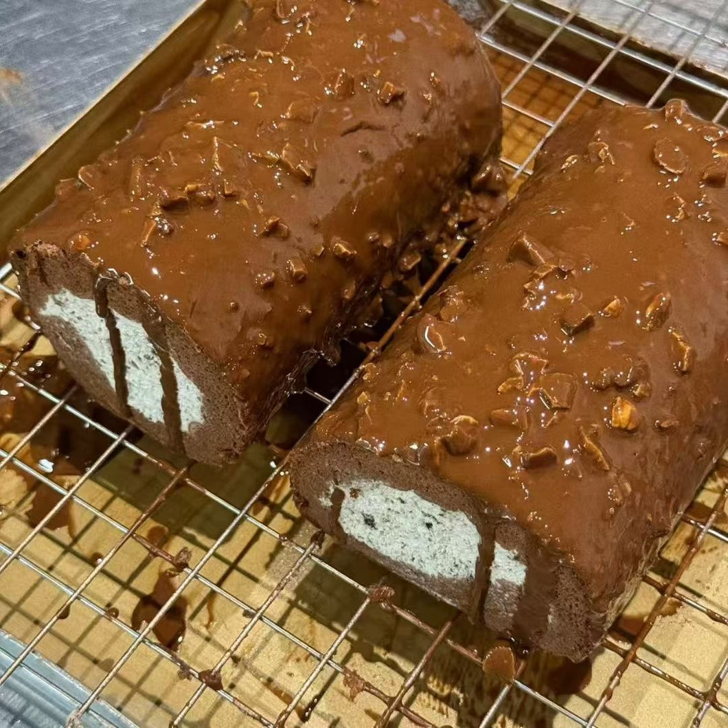 Magnum Cake Roll 巧克力脆皮梦龙蛋糕卷
